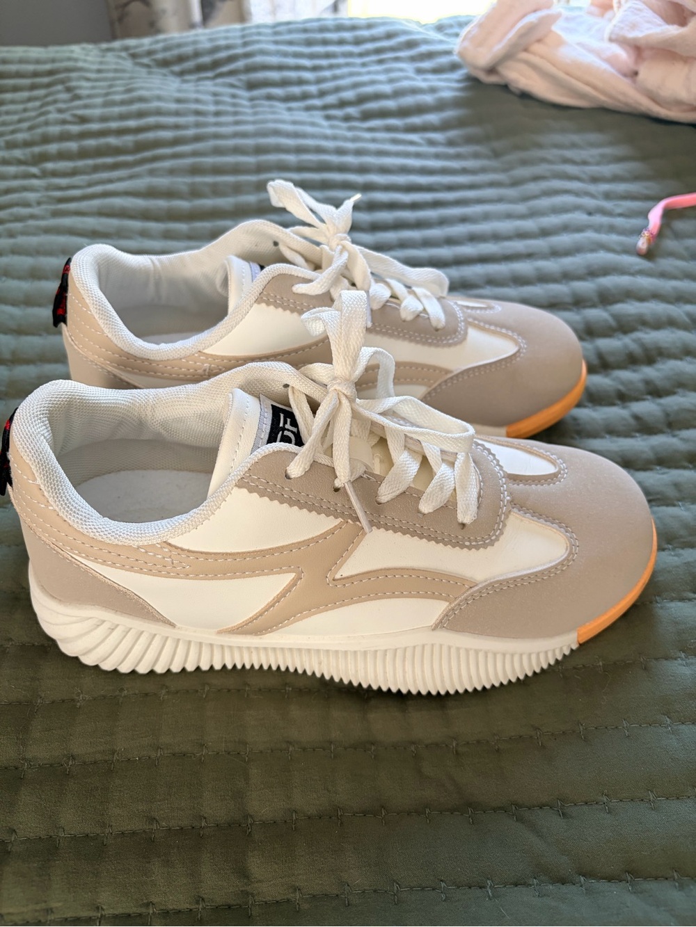 De Florence  White Casual Sneakers - Lightweight Comfort